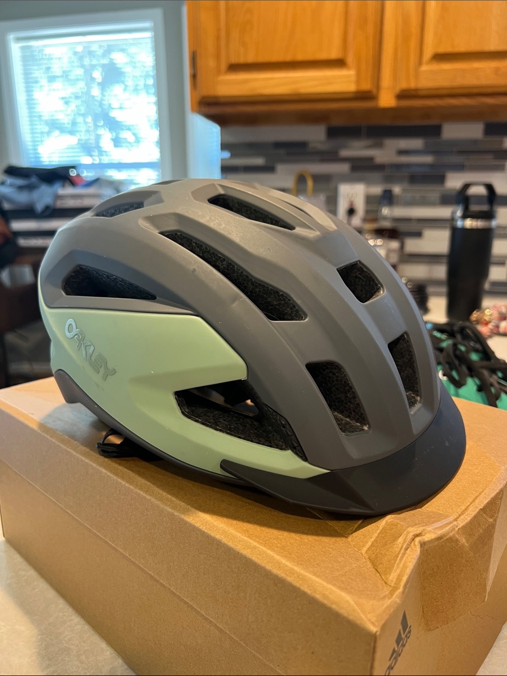 Oakley Allroad Aro3 MIPS Gray and Mint Green Cycling Helmet Large
